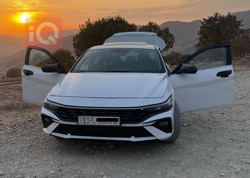 هیوندای ئەلەنترا